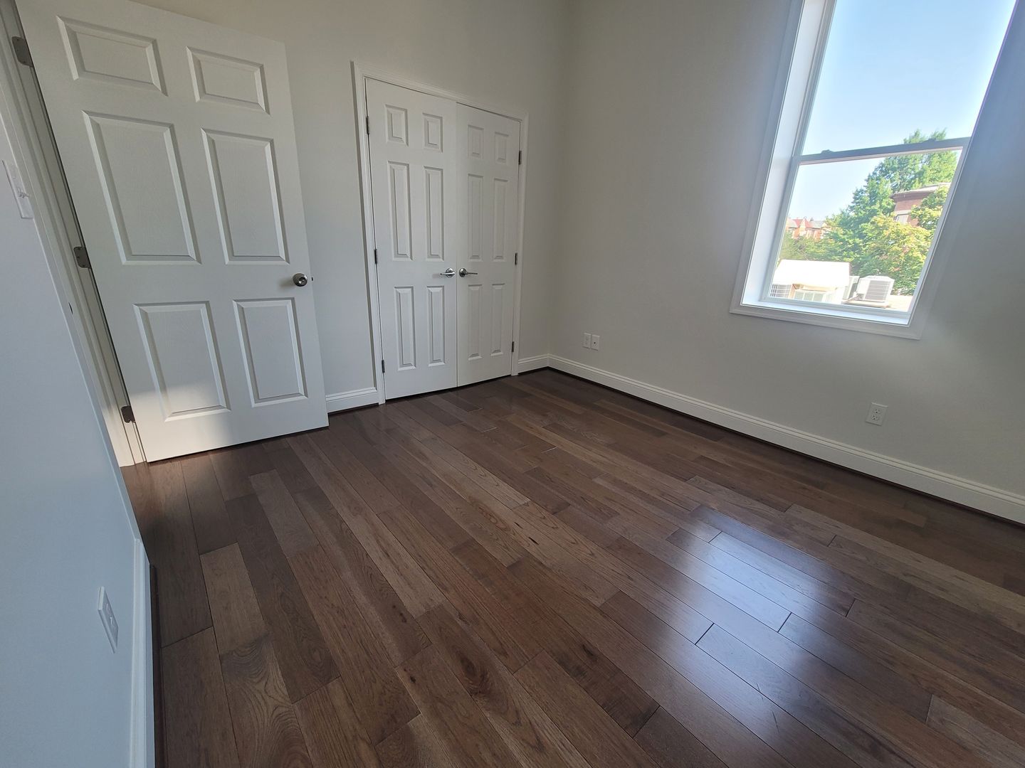 Baltimore Apartment: 2635 Saint Paul Street