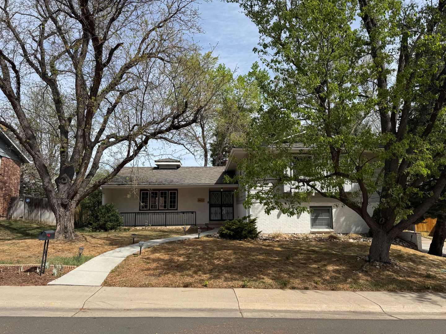 Denver House: 3622 S Newport Way