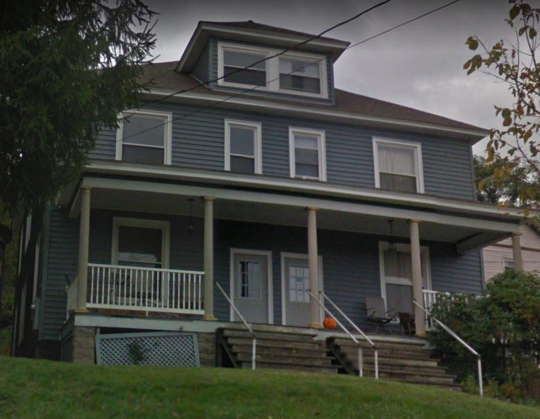Clarksburg Apartment: 515 Lee Ave