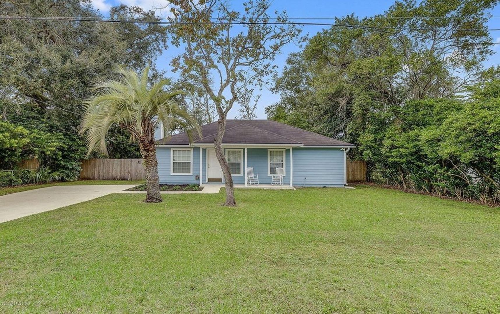 Orange Park House: 351 Linden Ln