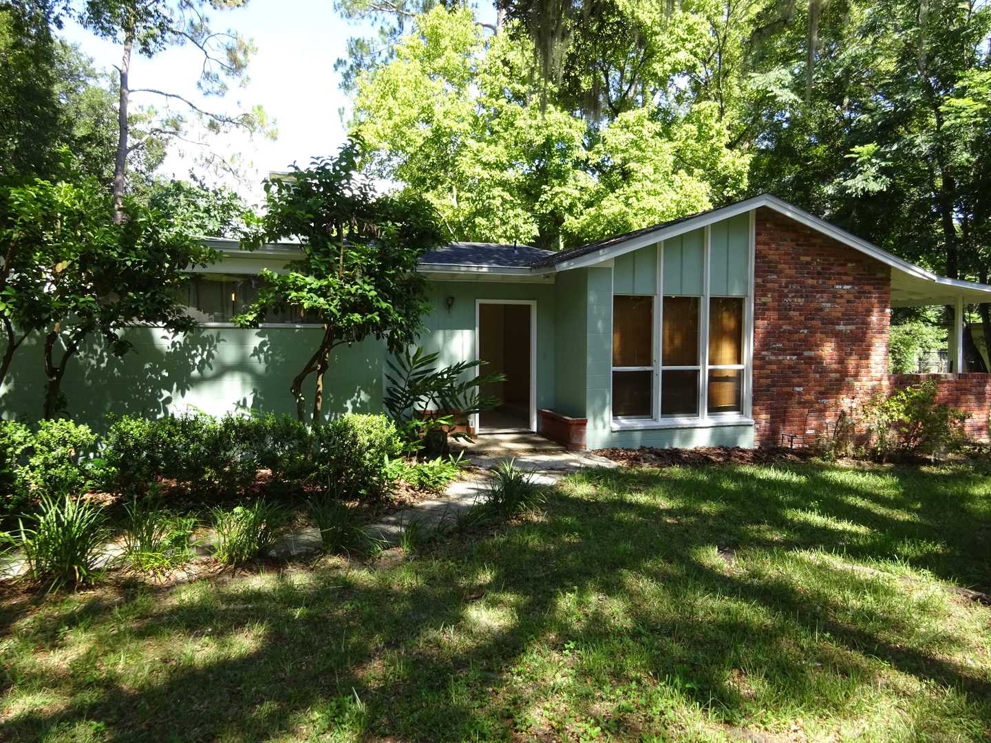 Gainesville House: 217 NW 36th Dr.