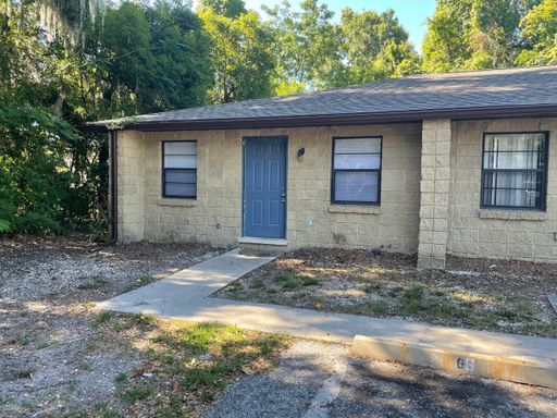 Remodeled 2/1 in Avery Apartments! – photo 1