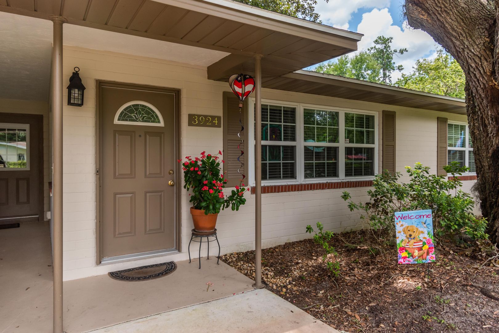 Gainesville House: 3924 NW 14th Street