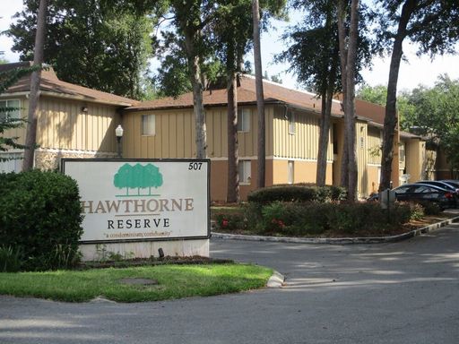 Town House in Hawthorne Reserve – photo 1
