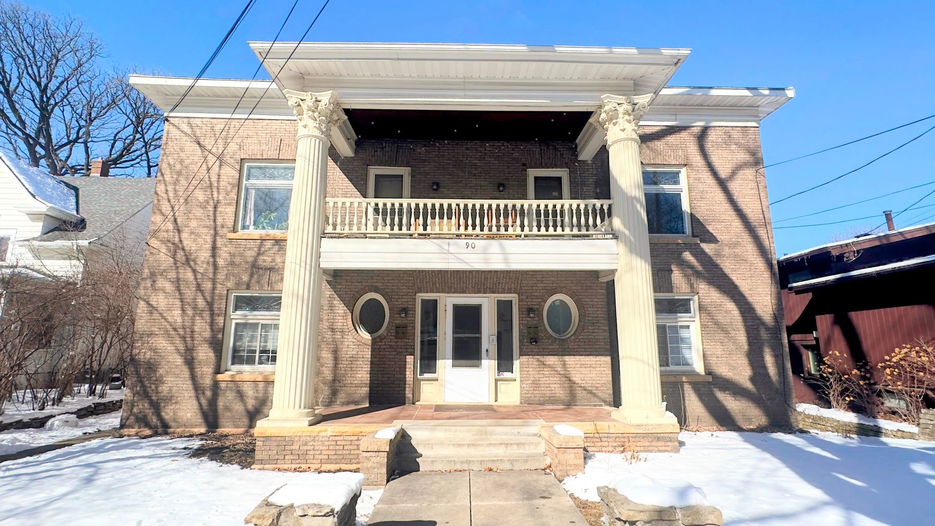 Minneapolis Apartment: 90 Malcolm Avenue SE