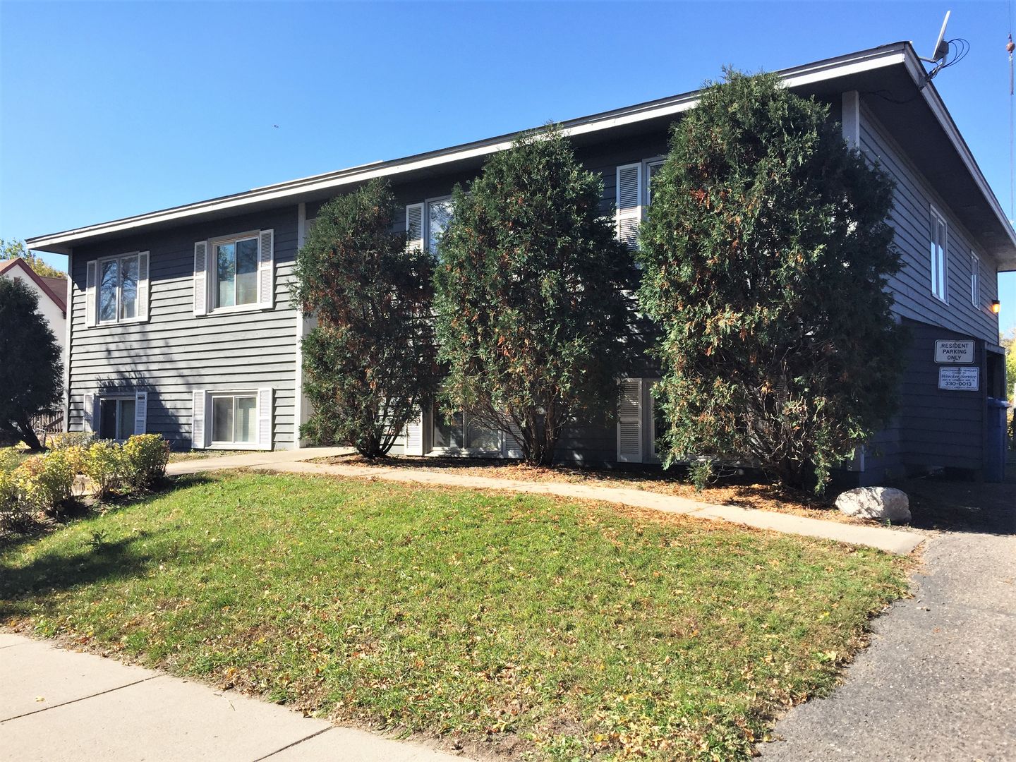 Minneapolis Apartment: 721 10th Ave SE