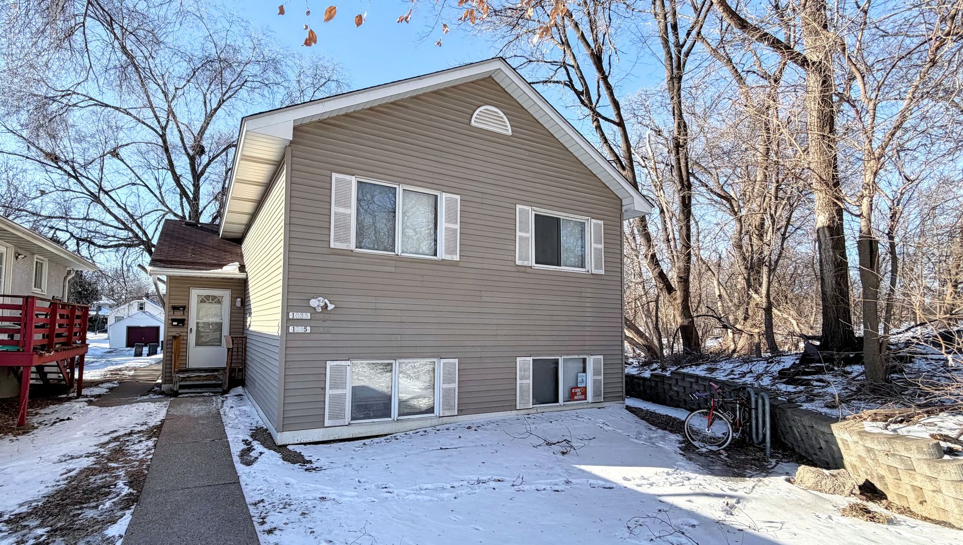 Minneapolis Apartment: 1033 21st Avenue SE