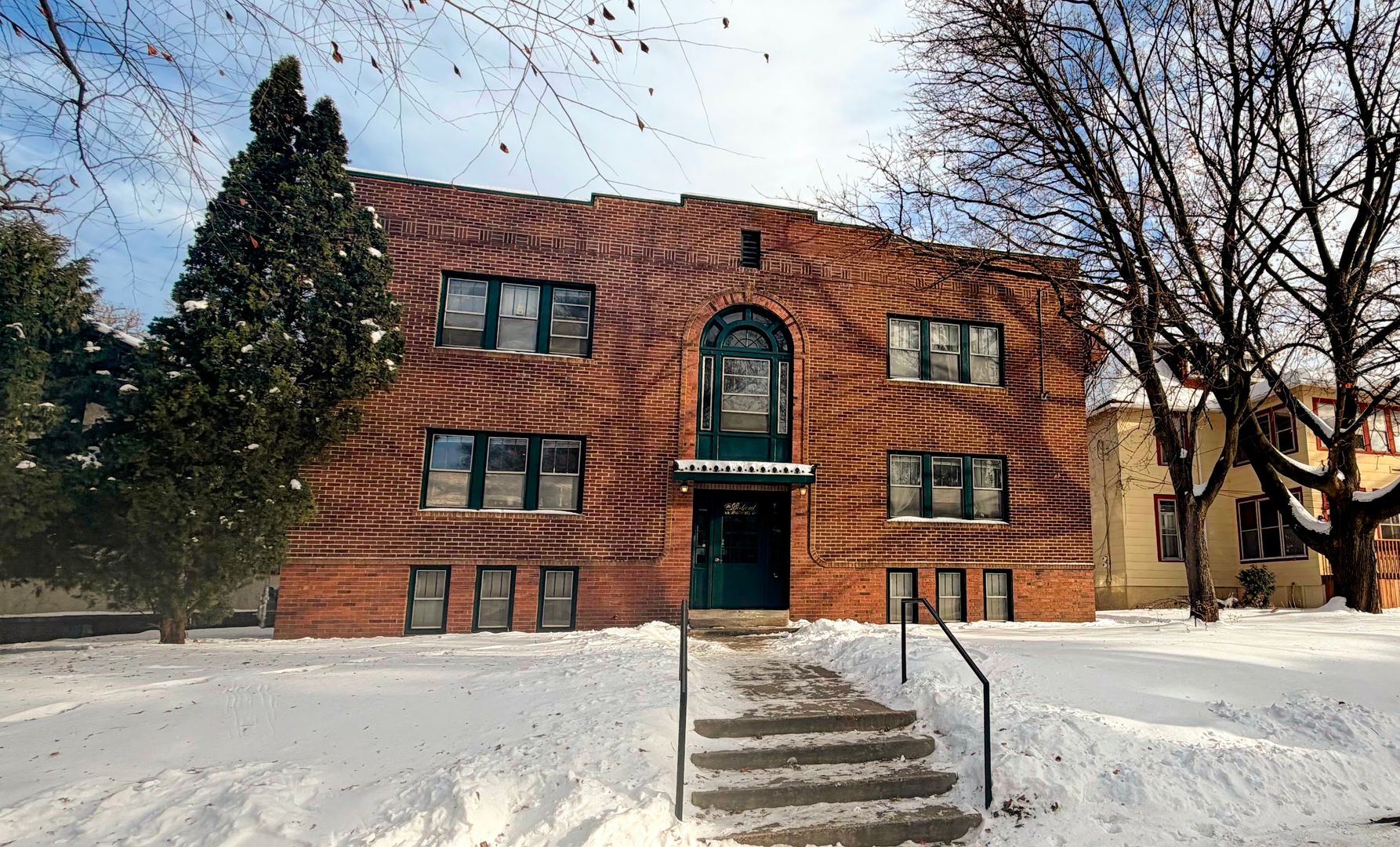 Minneapolis Apartment: 115 Bedford Street SE