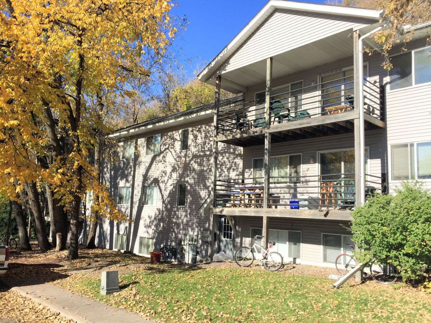Minneapolis Apartment: 319-335 Saint Anthony Ave
