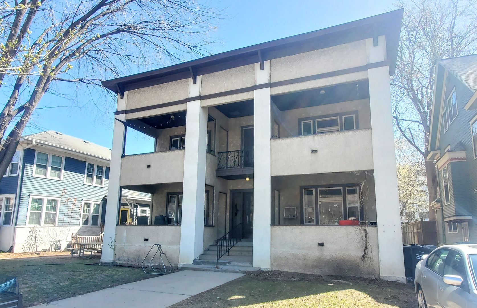 Minneapolis Apartment: 77 Bedford Street SE #4