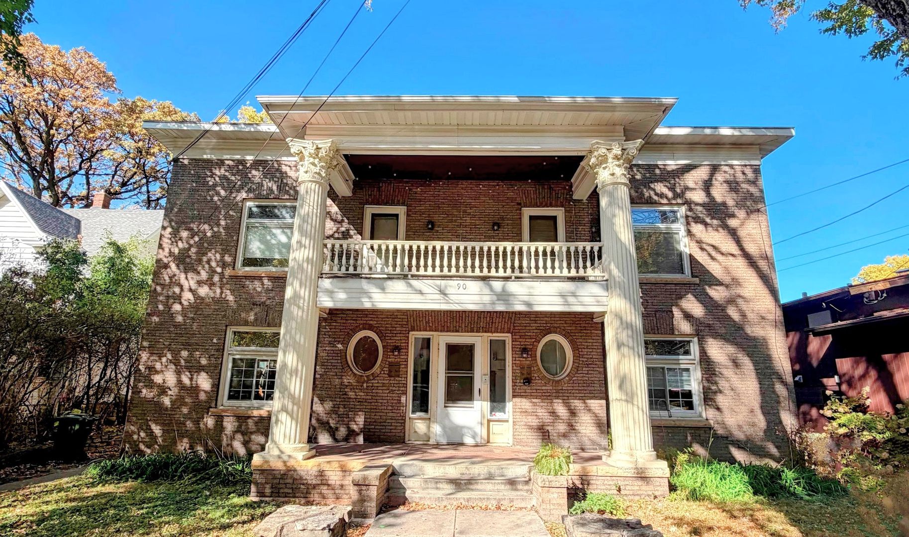 Minneapolis Apartment: 90 Malcolm Avenue SE