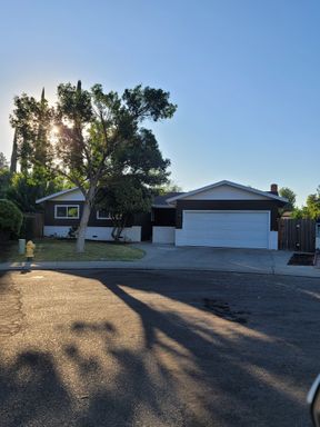 1424 Kent Way – photo 1