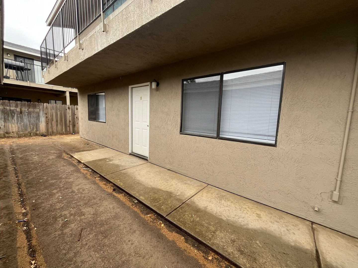 Waterford Apartment: 551-577 Rose Ct