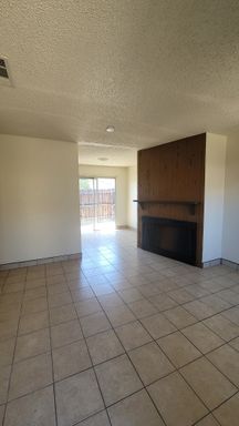 No Deposit – photo 1