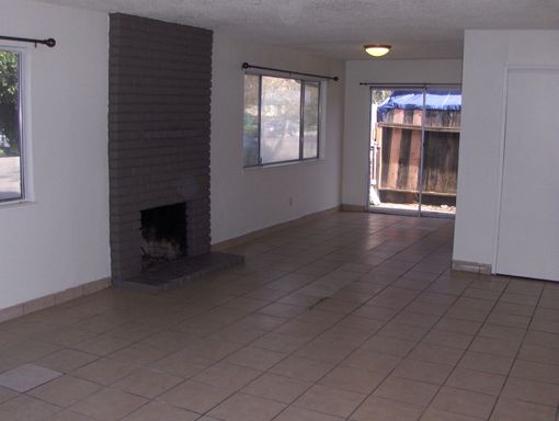 No Deposit – photo 1
