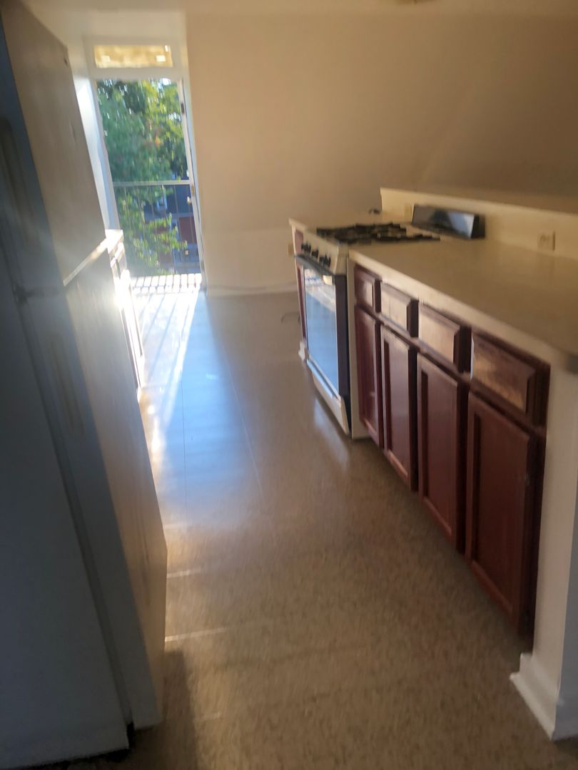 Lancaster Apartment: 324-332 S Queen St.