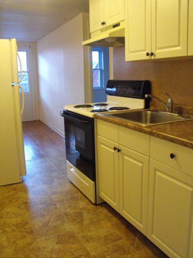Lancaster Apartment: 919-925 N Prince St.