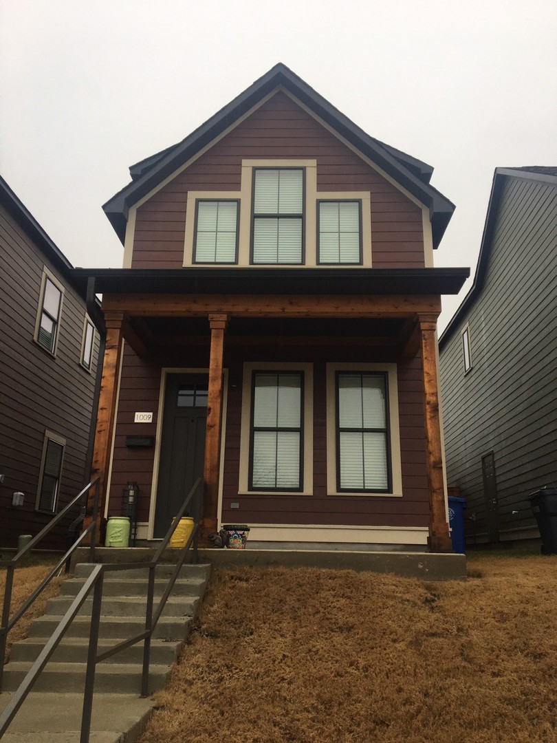 Jonesboro Apartment: Oak