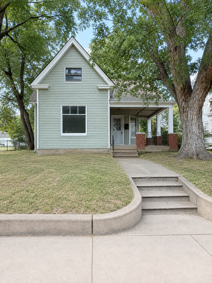 Abilene House: 510 NW 3rd