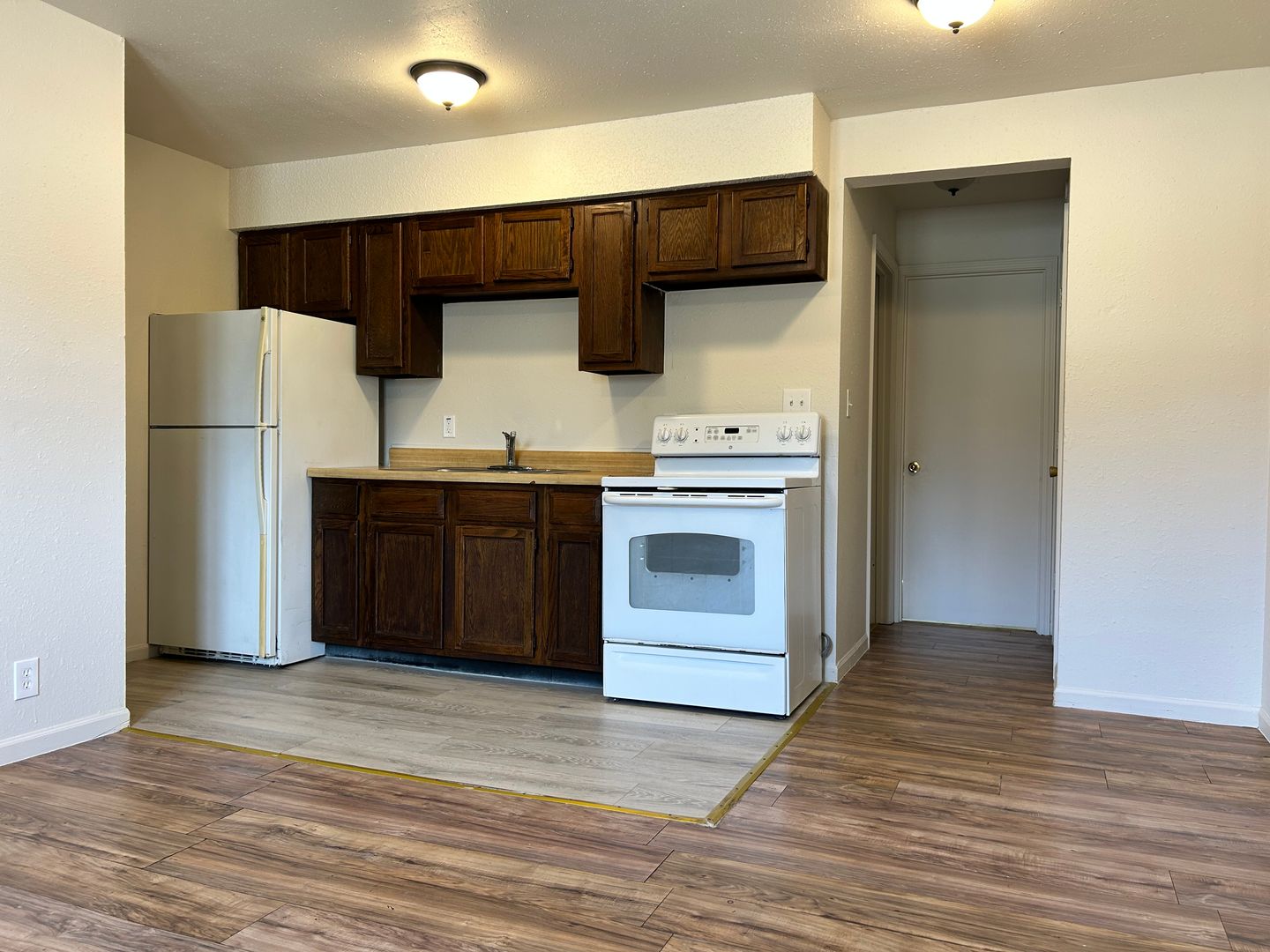 Junction City House: 708 W 10th APT D
