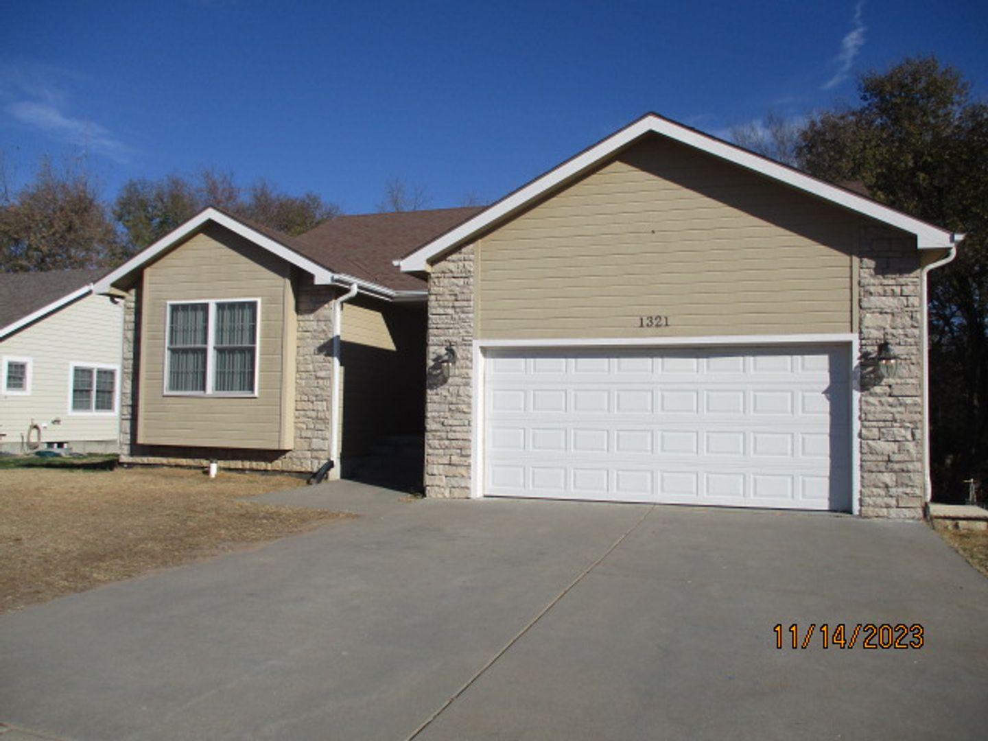 Junction City House: 1321 Overbrooke Dr