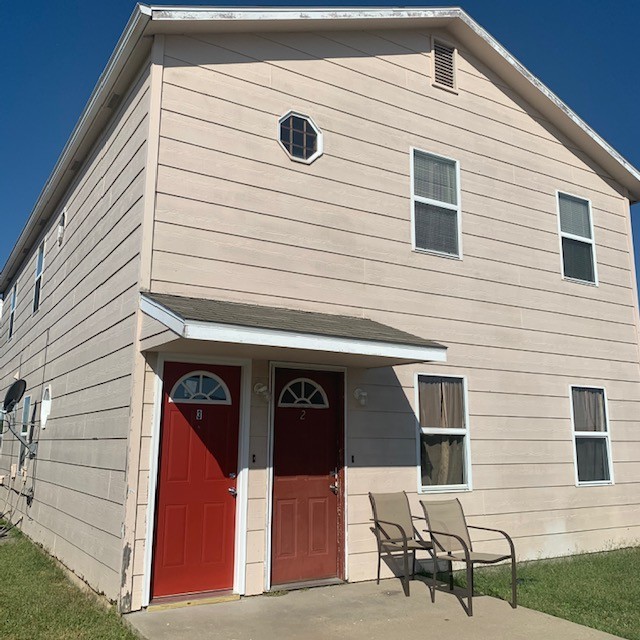 Junction City House: 822 Windwood Dr #3