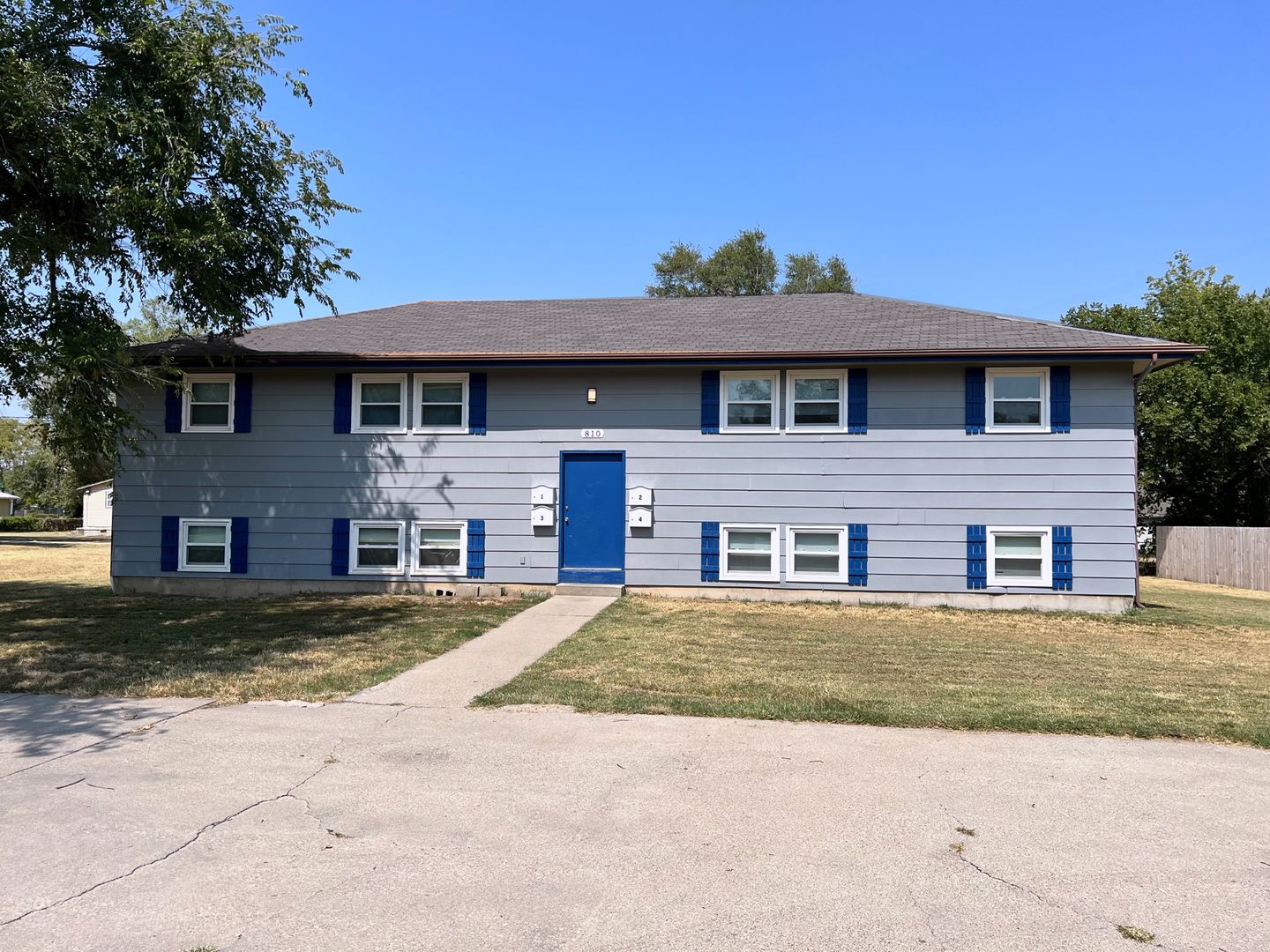 Junction City House: 810 W 11th Apt 1