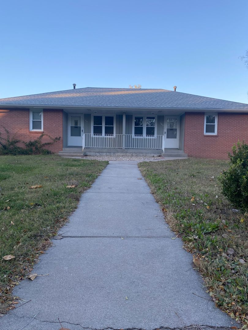 Junction City House: 502 W Pine