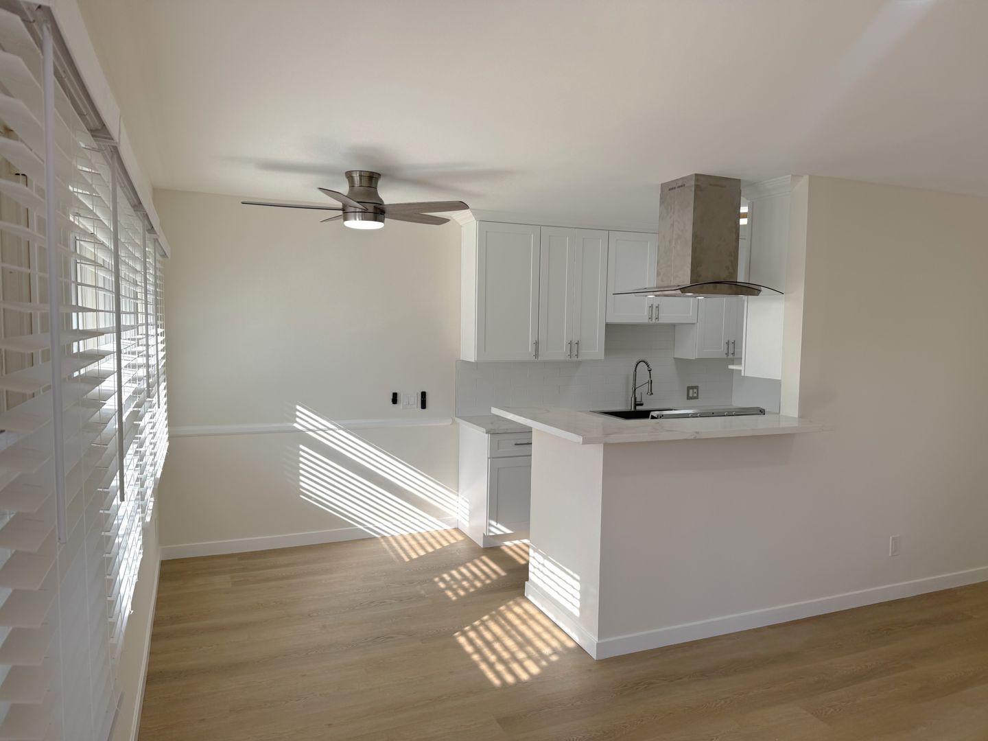 Los Angeles Apartment: 12000 Mitchell Ave.