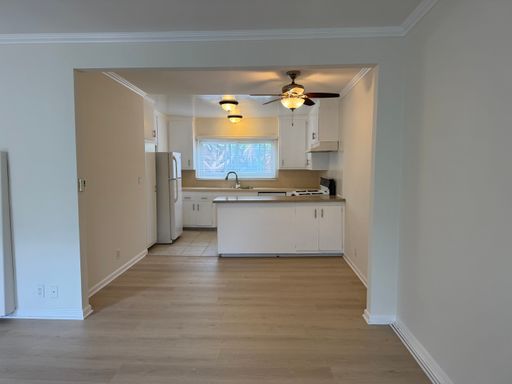 2 Bed/ 1.5 Bath, Friendly Quiet Building 8330 Machester