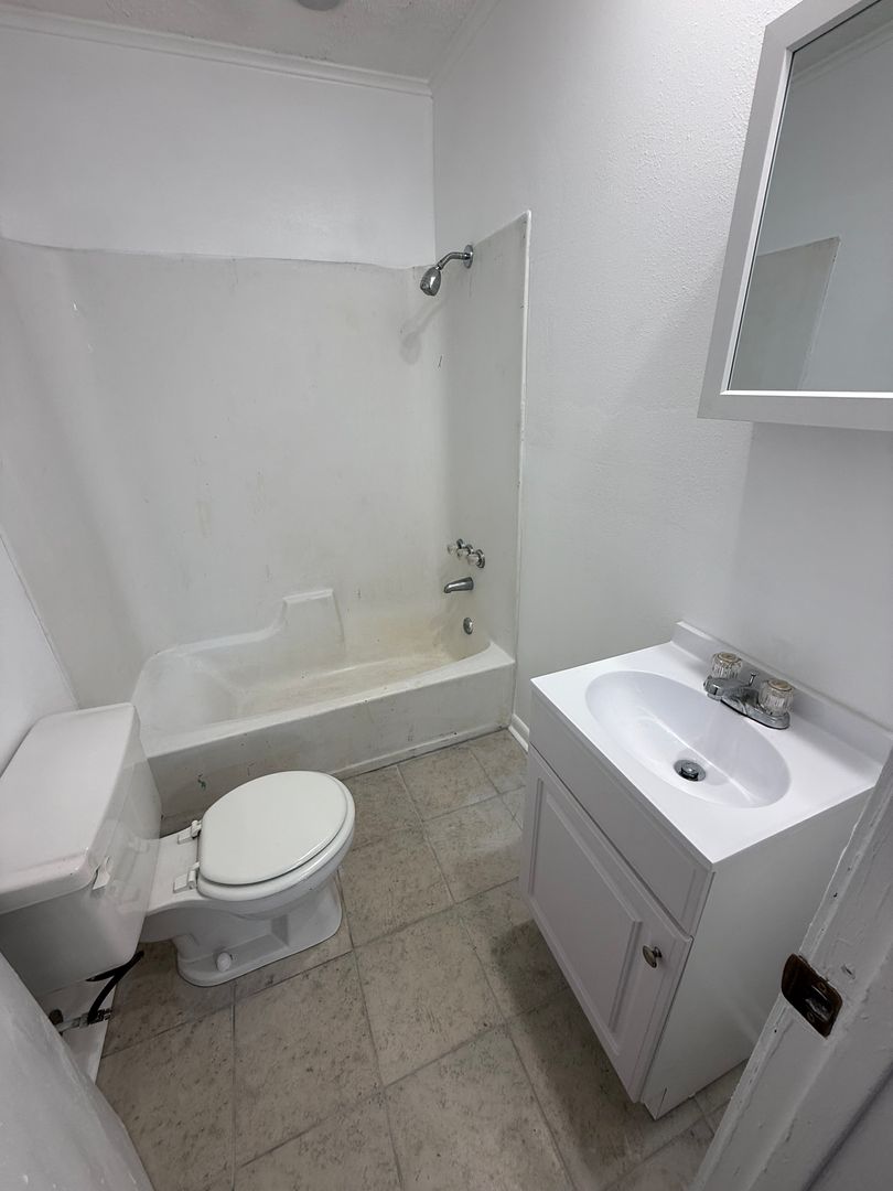 Fort Smith Apartment: 1018 S 16th Street