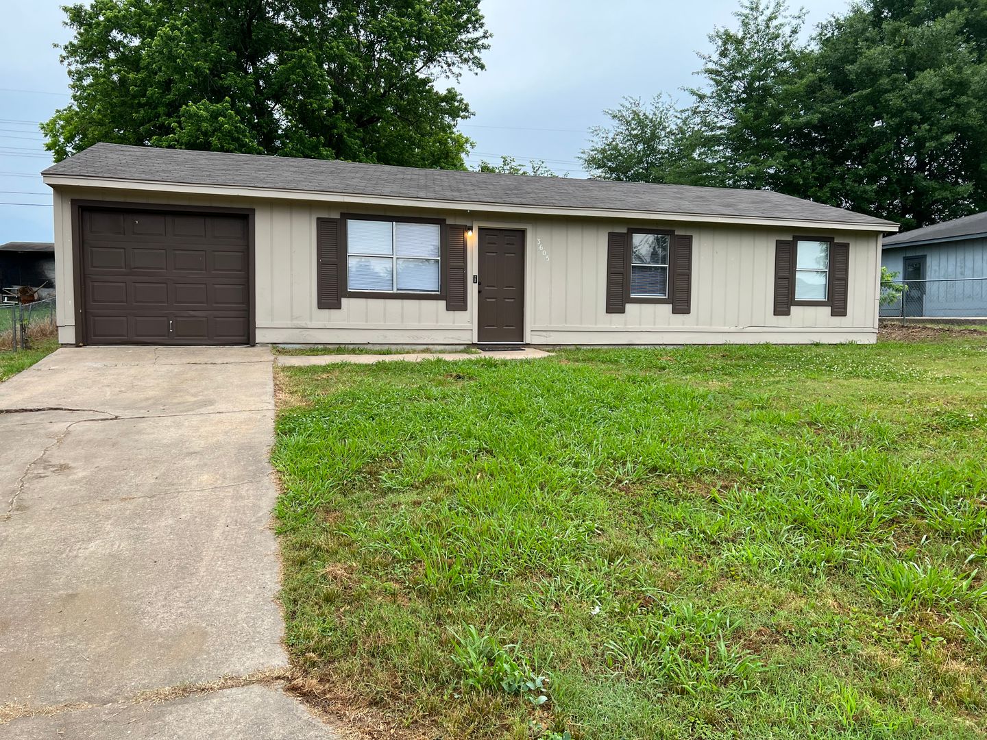 Van Buren House: 3605 Rickey Dr