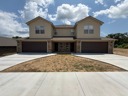 Bran New in Chaffee Crossing 3 Bed 2.5 Bath with 2 Car Garage. Includes Refrigerator, Washer & Dryer. Yard Care Included. Total Electric. Right across the street from Wells Lake – photo 1