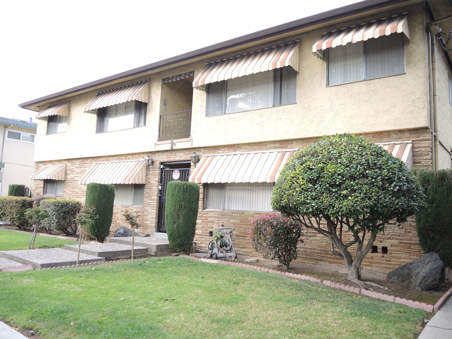 San Jose Apartment: 915 Del Mar Ave