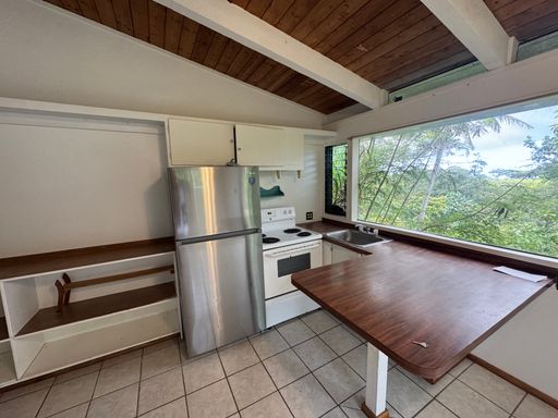 Rustic Haiku 1 bedroom 1 bath unit