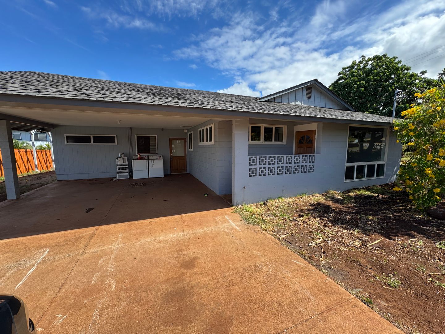 Lahaina House: 129 Wahikuli Rd. Unit "Main House"
