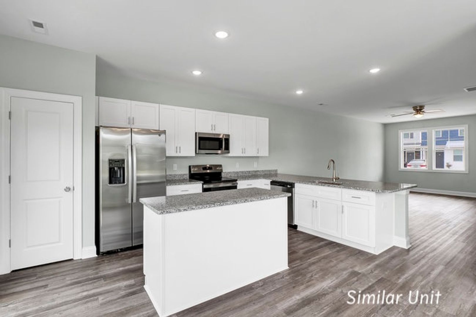 305 Starfish Ln 6 of 12
