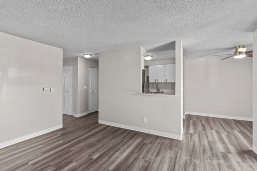 Get on our waiting list for the next 1 bedroom! – photo 1