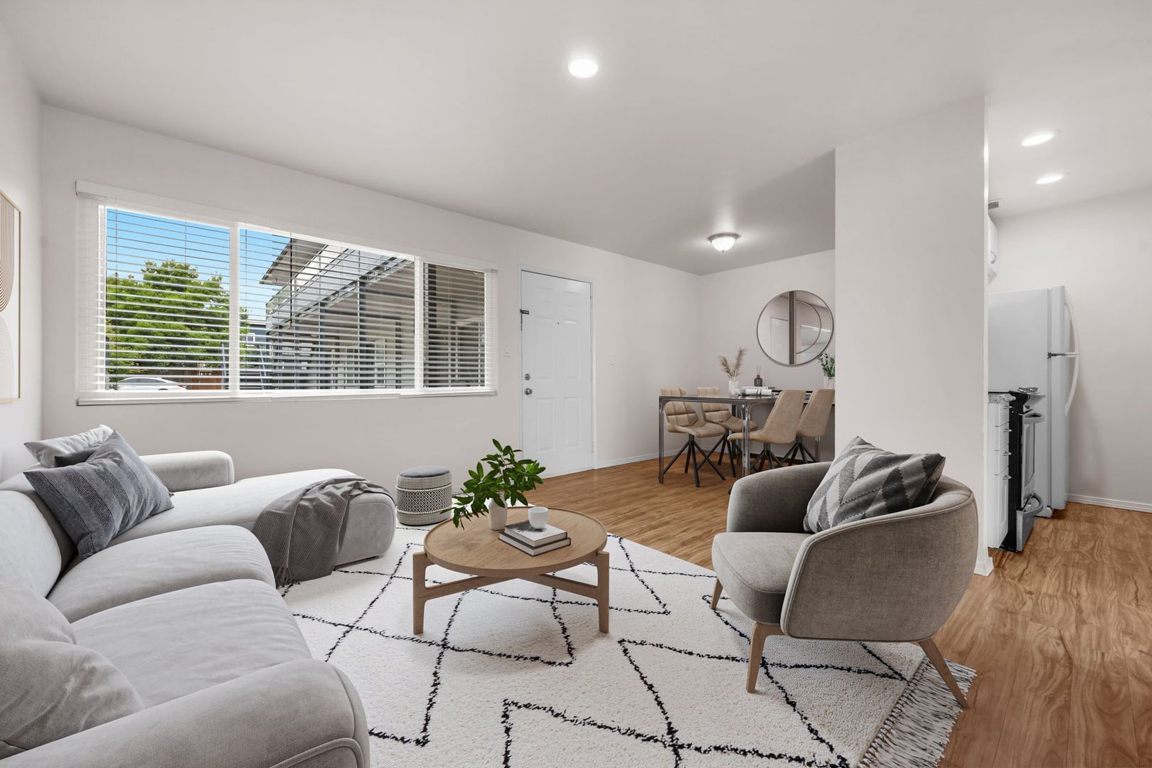 Seattle Apartment: 1201 S Cloverdale St