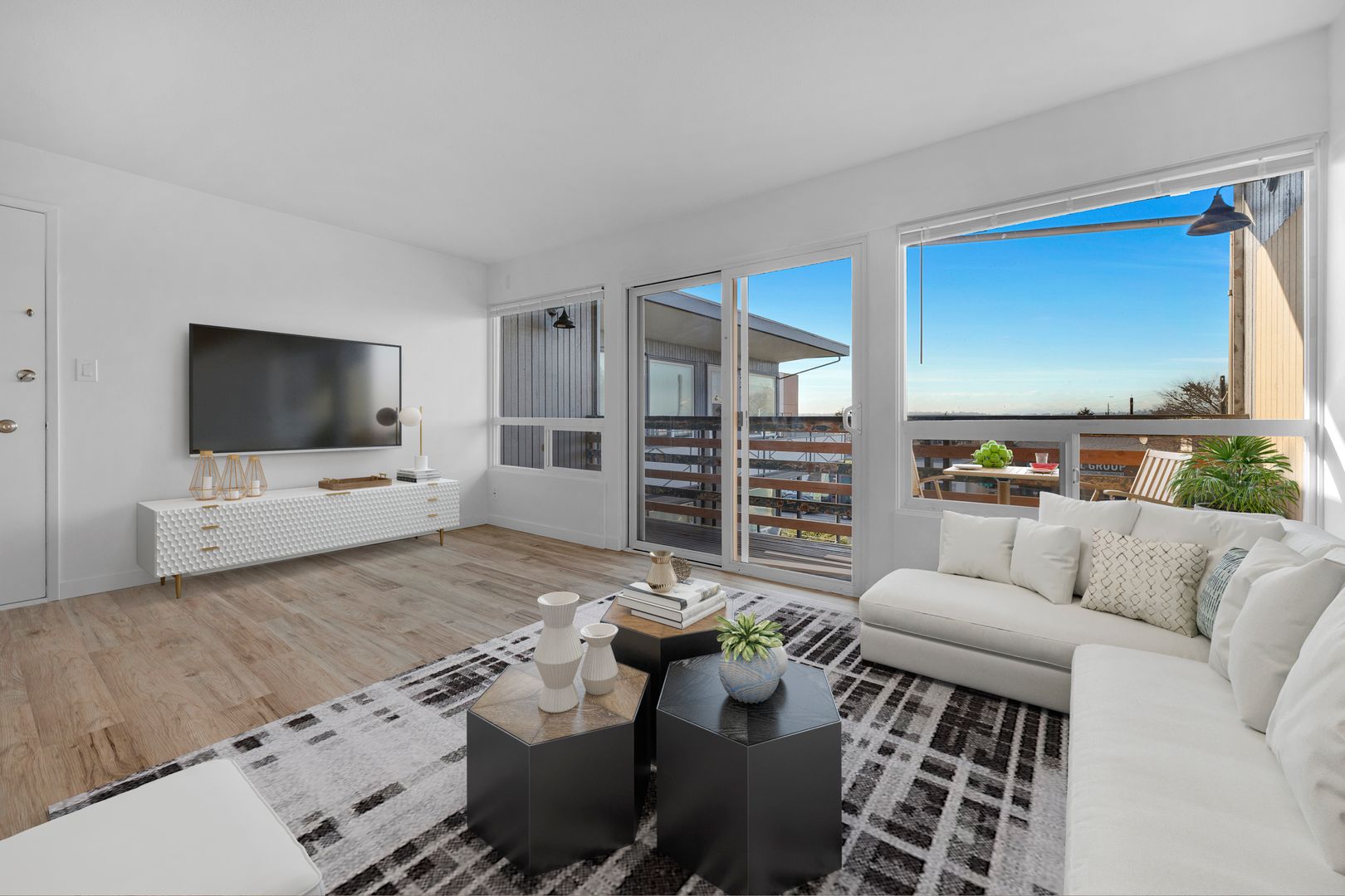 Seattle Apartment: 4336 15th Ave S.