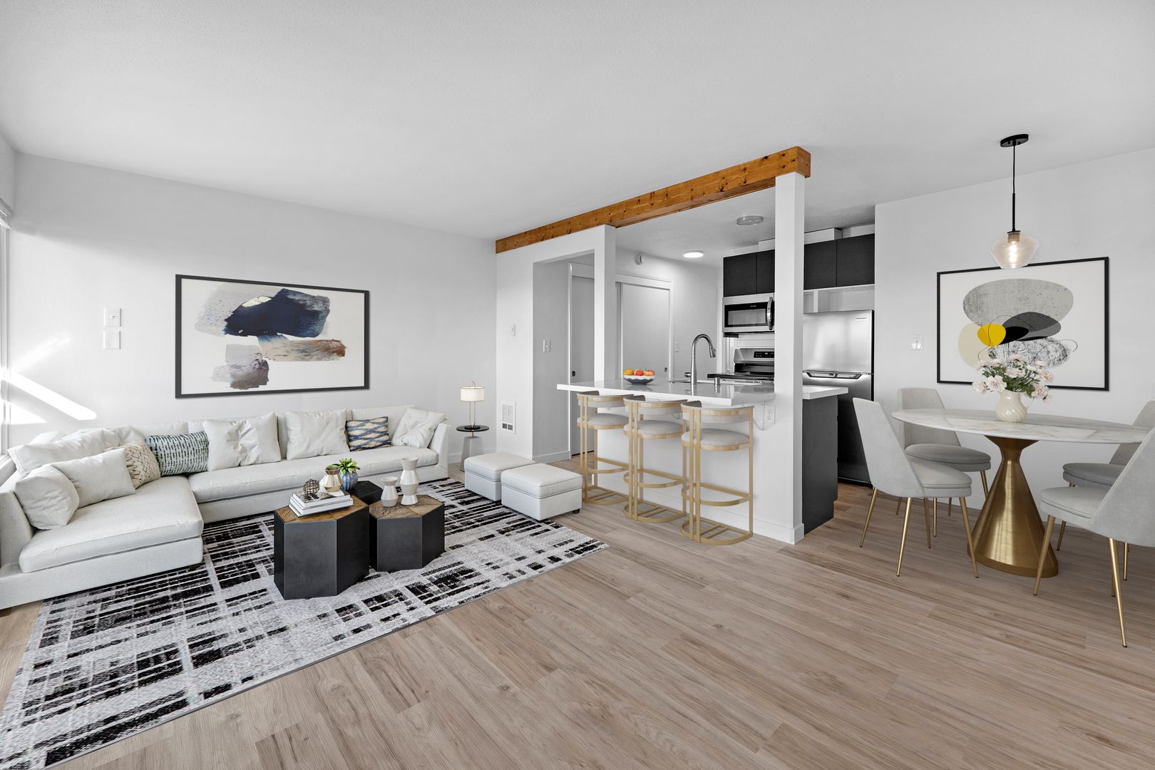 Seattle Apartment: 4336 15th Ave S.