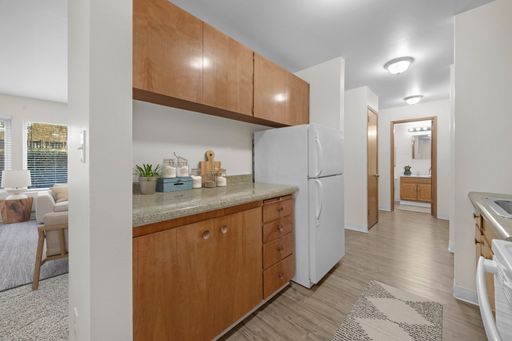 ONE MONTH FREE RENT | Spacious Fremont 1BR with City Views – photo 1