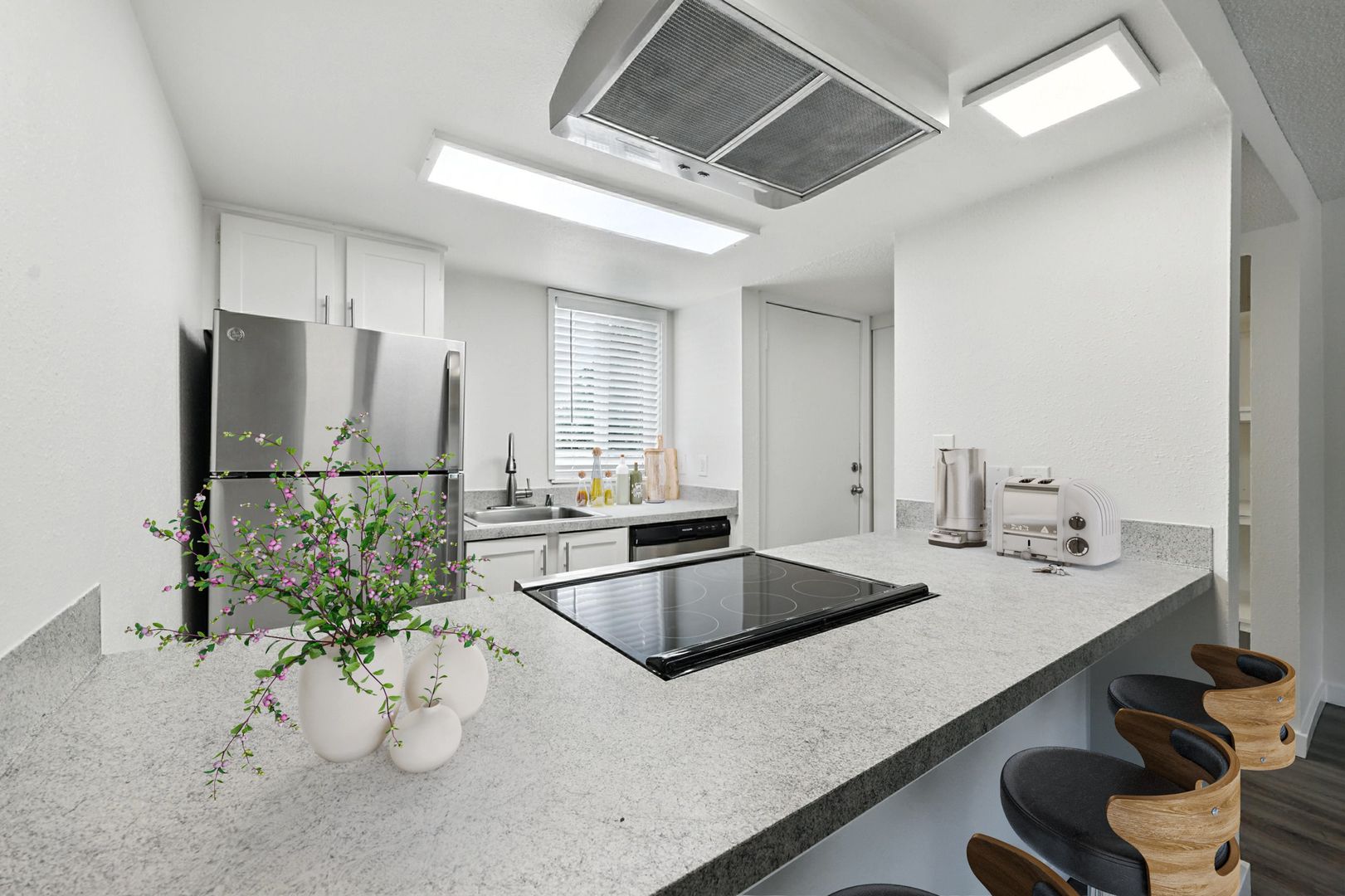 Renton Apartment: 51 Hayes Place SW