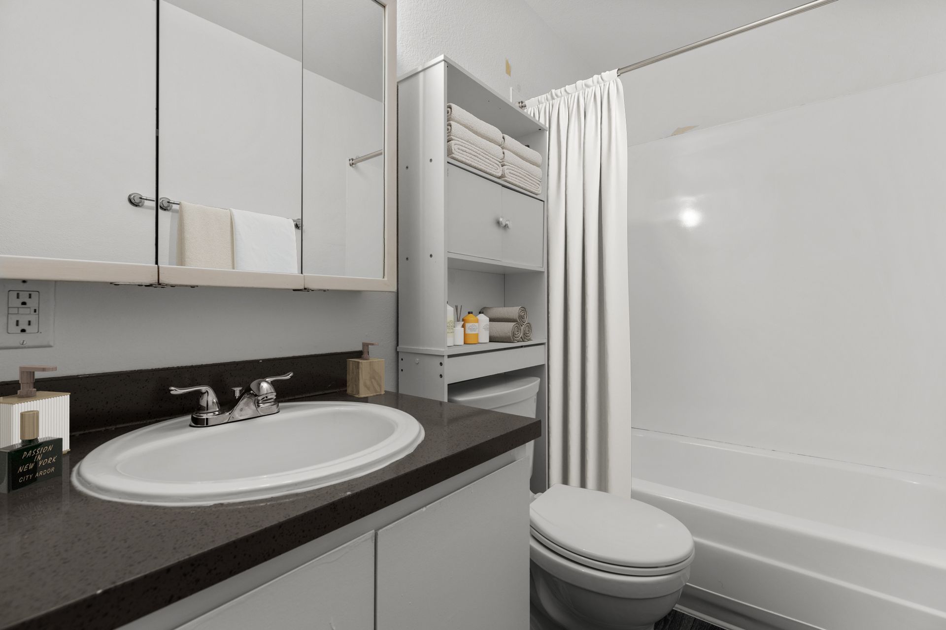 Puyallup Apartment: 344 7th St. SE