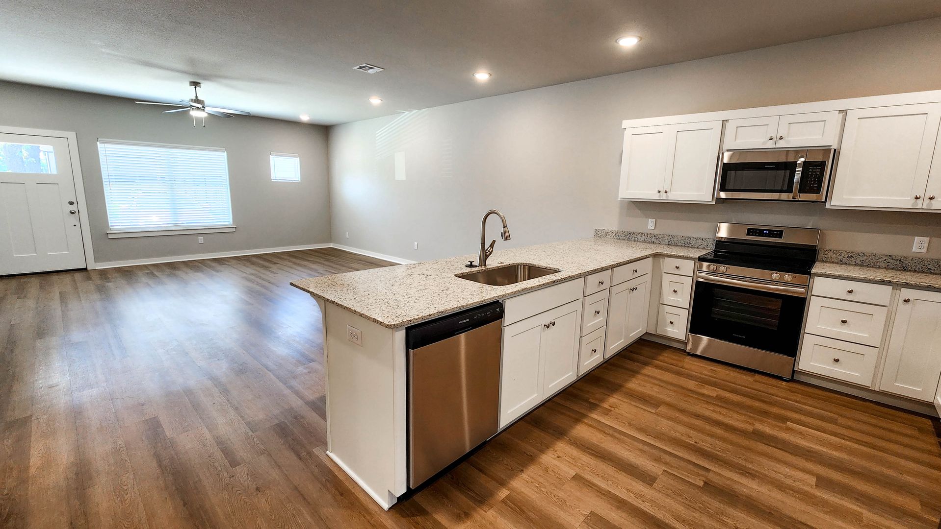 Fayetteville Townhome: N Pink Terrace, Fayetteville