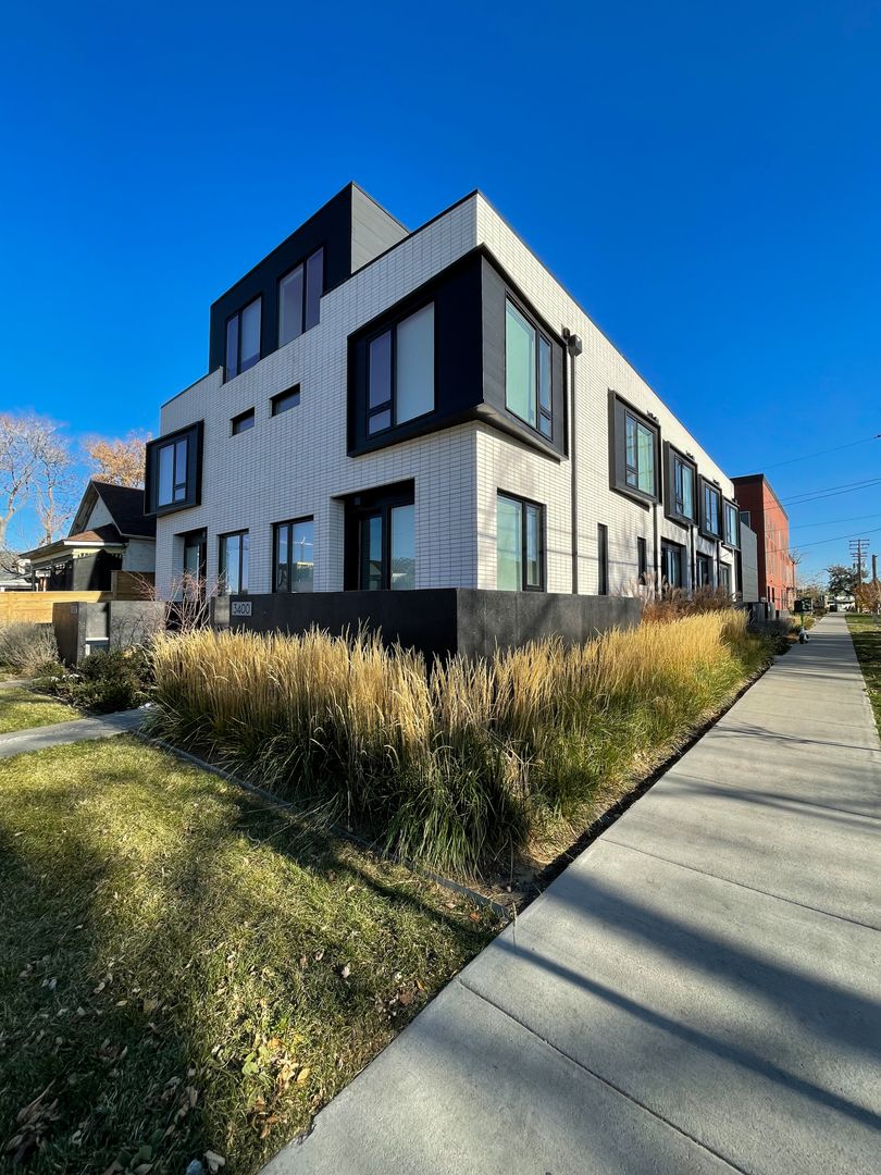 Denver Apartment: 3400 Lawrence Street