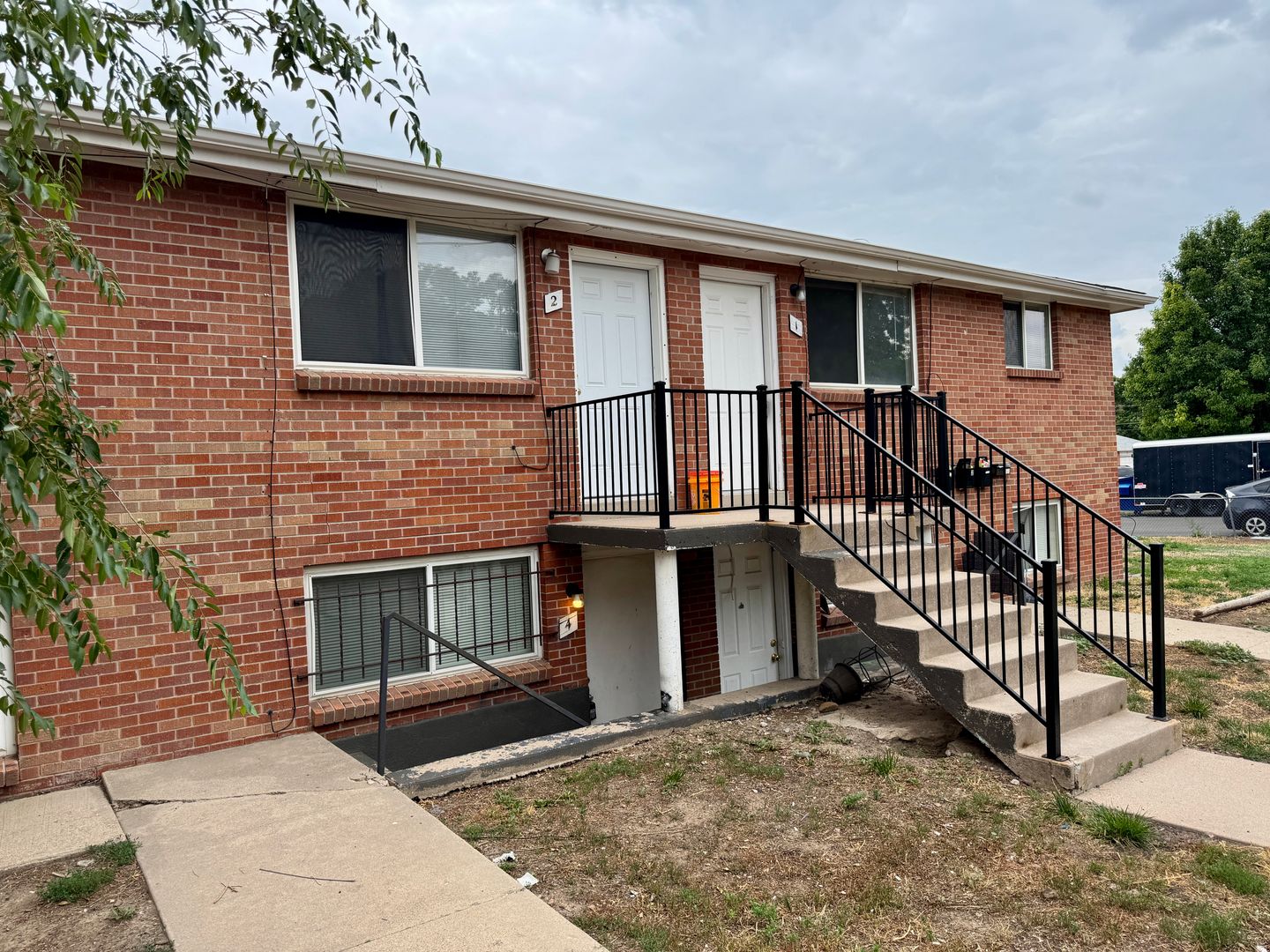 Lakewood House: 5365 W 3rd Pl #2