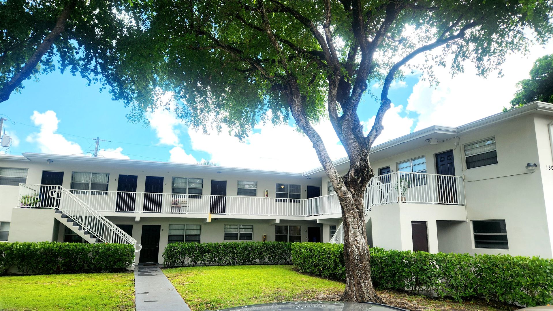 Pompano Beach Apartment: 170-241 SW 8th Street