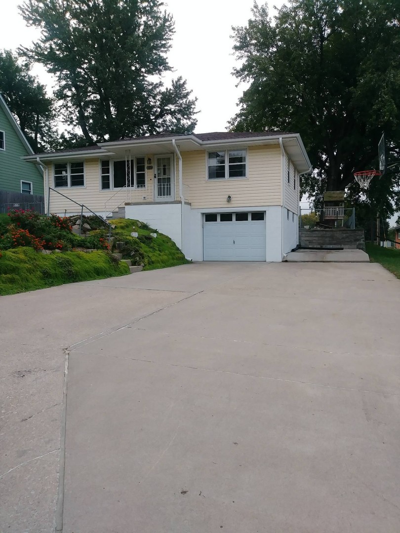 OMAHA House: 8147 BURDETTE ST