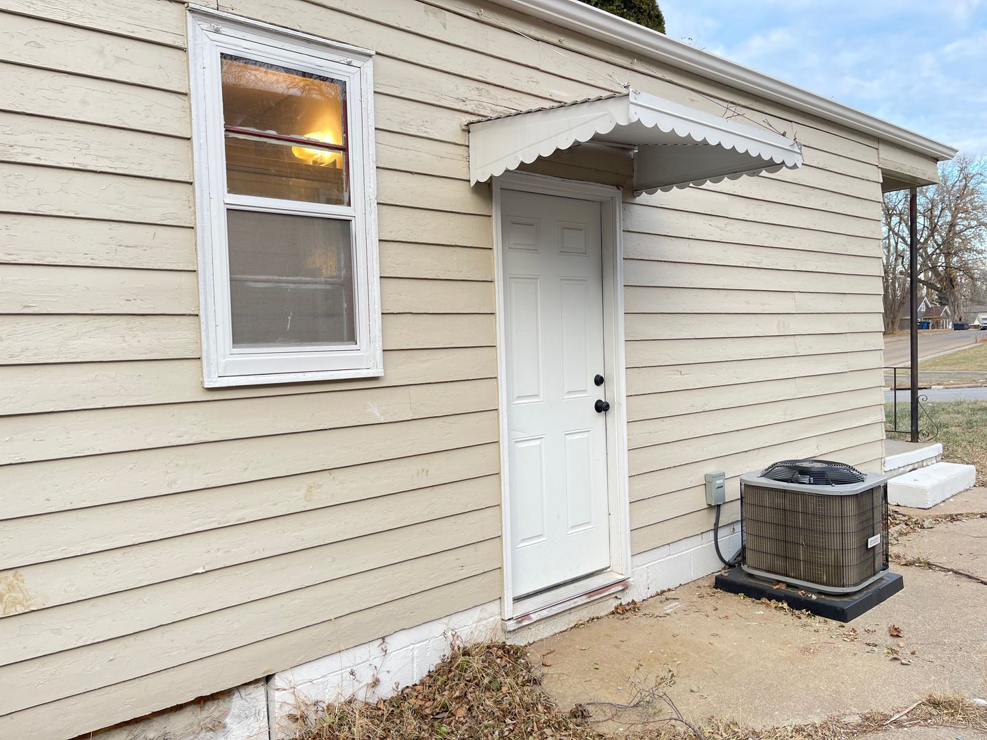 Omaha House: 3826 N 36 St